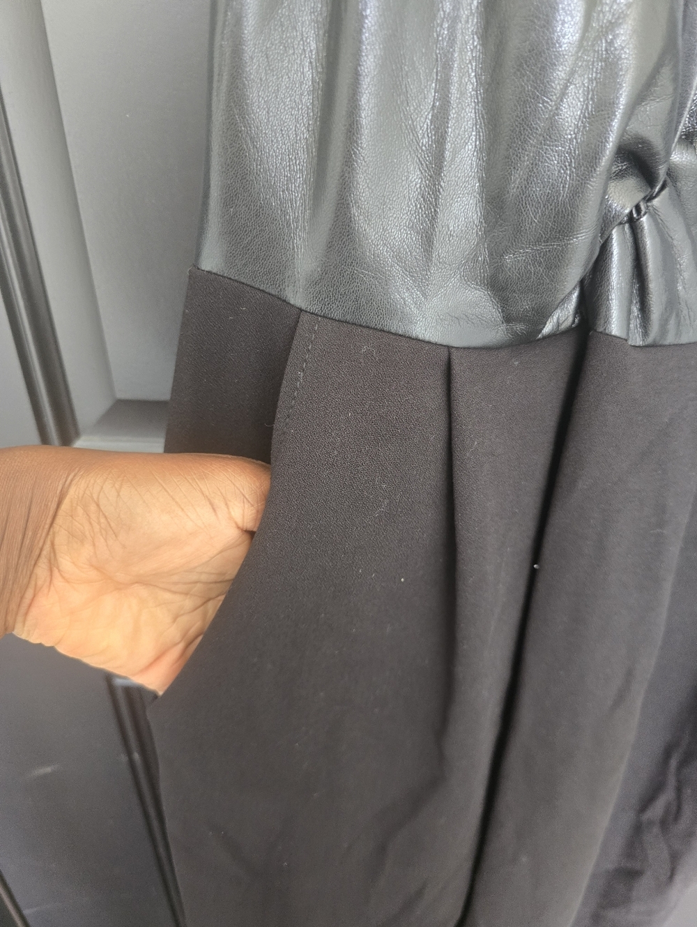 Donna Karan New York Black Faux Leather Wide Leg Jumpsuit Size 2 Halter Neck - Picture 7 of 14